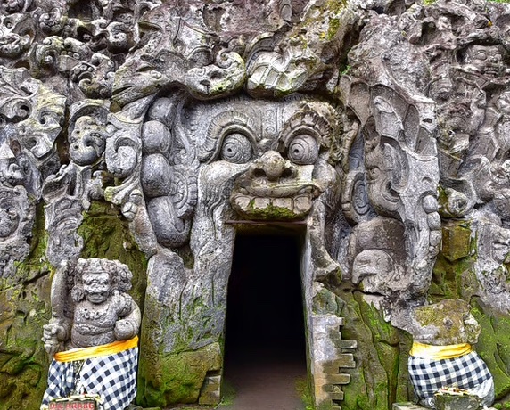 Tegenungan Waterfall, Goa Gajah Temple, Tirta Empul Temple, Tegalalang Rice Terrace
